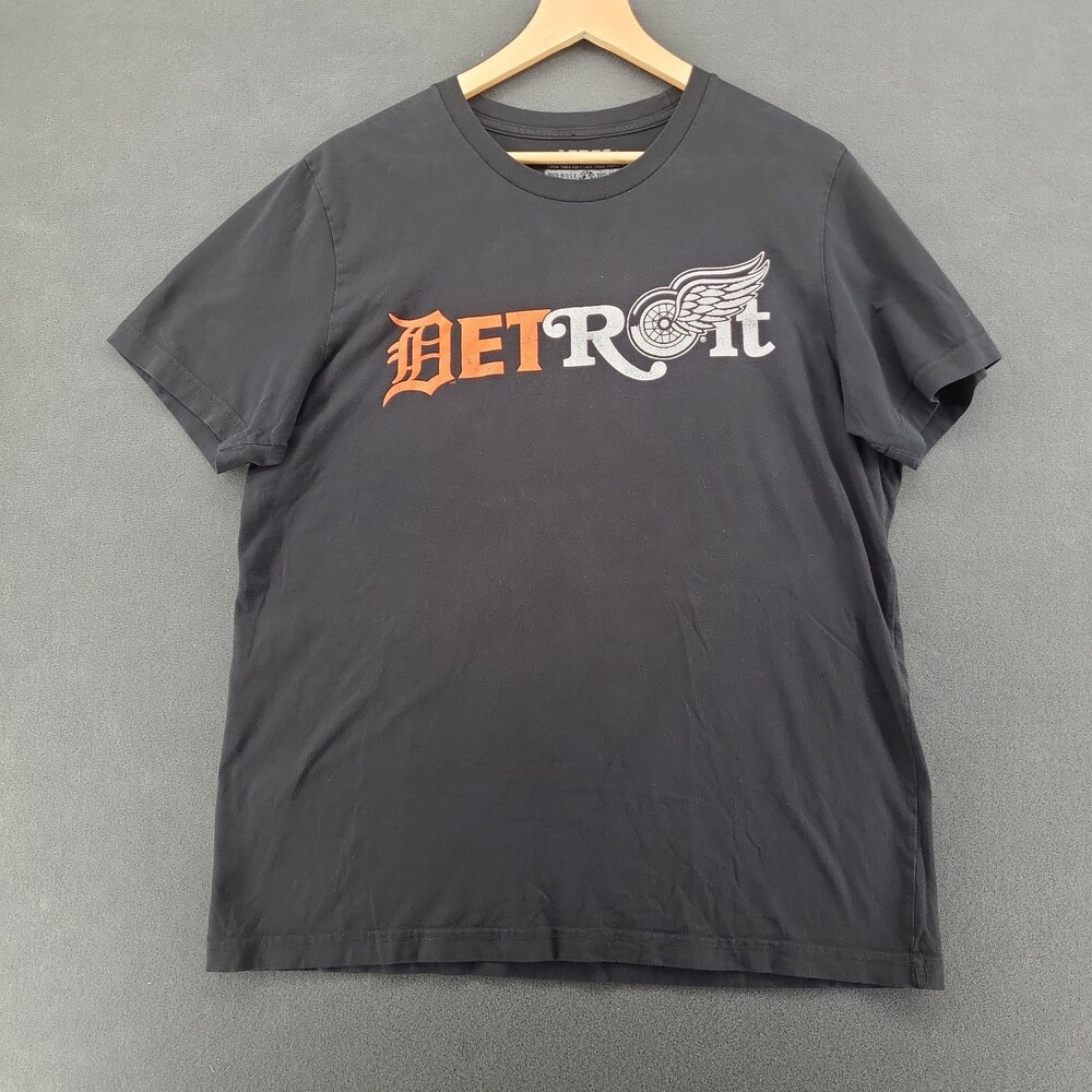 Made In Detroit Shirt Mens L Black Red Wings Tigers Crossover Graphic Tee USA